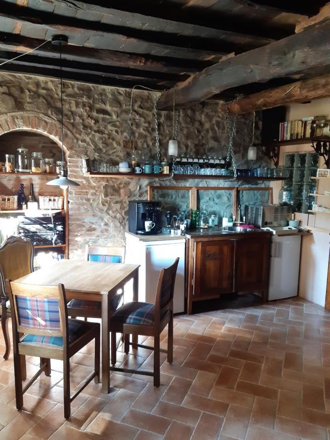 Attic With Balcony At Locanda Del Capo Capannori Bagian luar foto